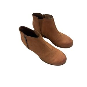 SOREL Women's Evie II Zip Wedge Booties size 10.5